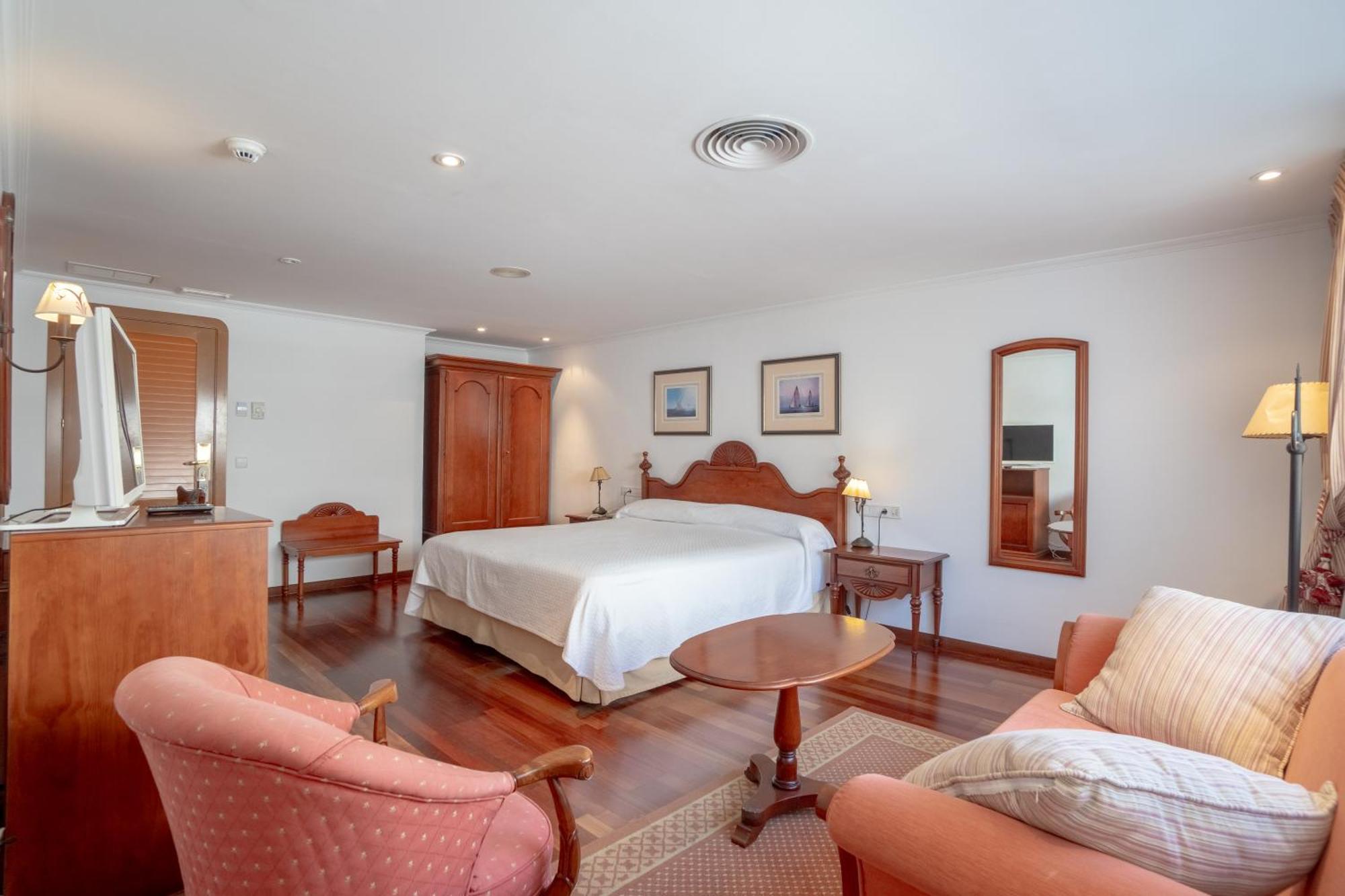 Los Ángeles de San Rafael Hotel Nayade מראה חיצוני תמונה
